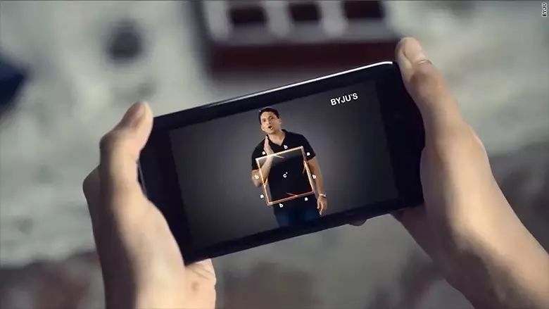 企业出海 - 腾讯投资印度在线教育公司 Byju's   后者估值 8