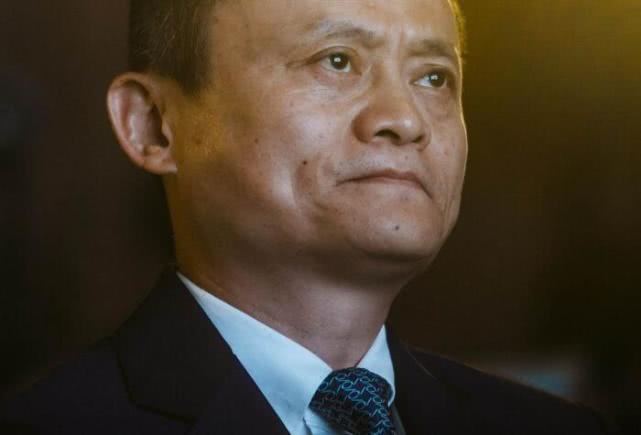 企业出海 - 蚂蚁金服促东南亚银行变革：不推新服务会损失
