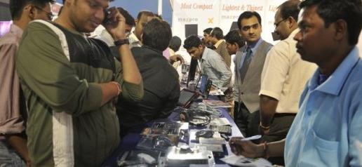 企业出海 - 智能手机厂商纷纷抢夺“印度大饼”打起价格战