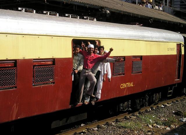 企业出海 - Facebook：今年美国智能手机用户最多的应用