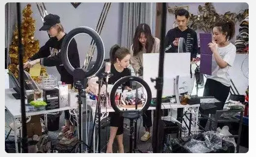 产品推广 - <b>直播平台的运营模式，直播带货平台的优势</b>