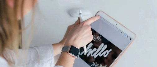 产品推广 - 信息流广告有哪些定向方式？信息流广告的定向