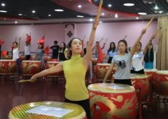 经典广告语 - 青山区建区60周年宣传标语-经典用语大全